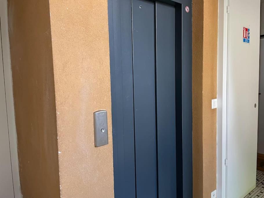 Studio Proche De La Gare ! Apartment Лозана Екстериор снимка